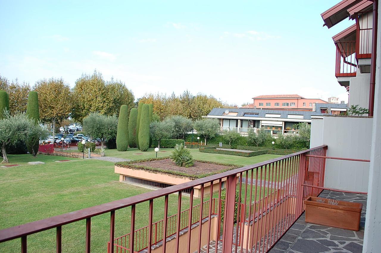 Barcone 1 Apartment Sirmione Bagian luar foto